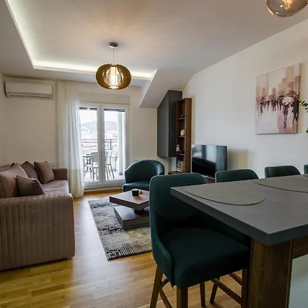 Lägenhet View 47 Arandjelovac