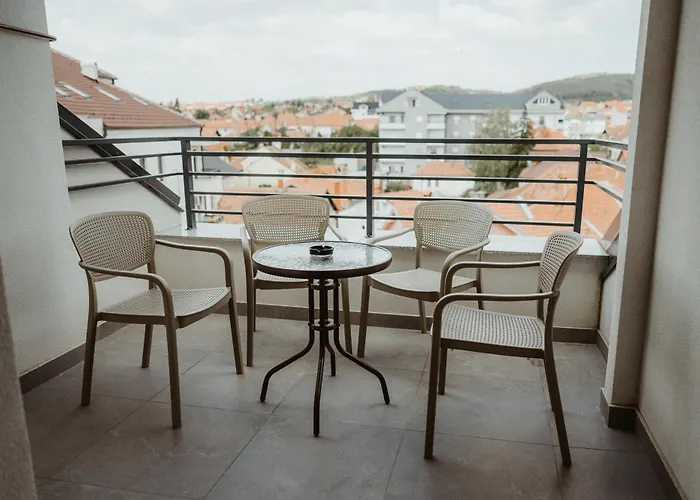 View 47 * Аранделовац